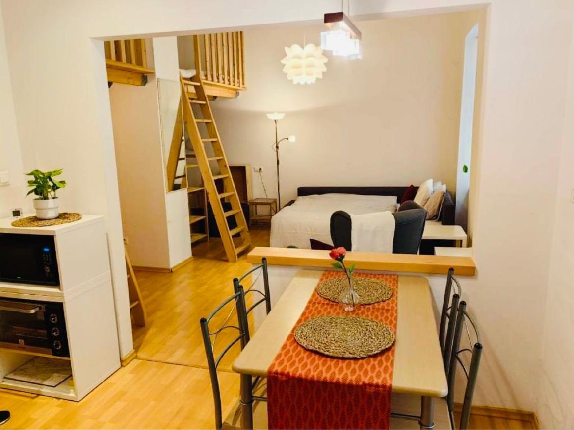 Downtown Apartment Bianca Bratislava Exterior foto